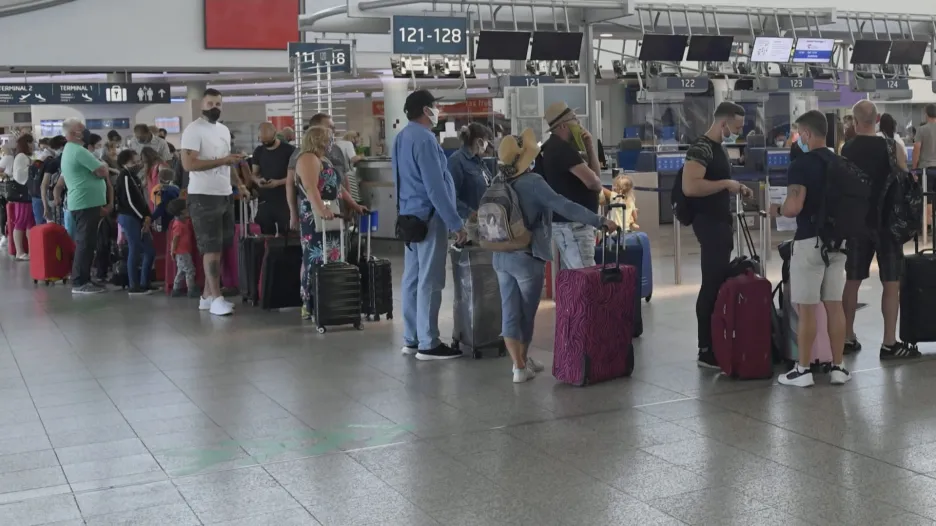 Video Byznys ČT24 - Jak se pandemie podepsala na budoucnosti letecké dopravy