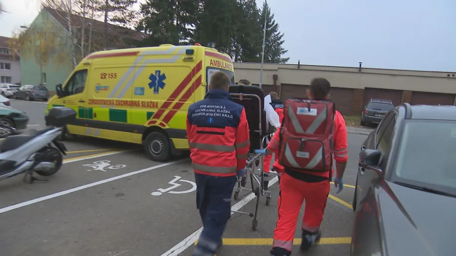 Video Události: Sílí útoky na zdravotníky