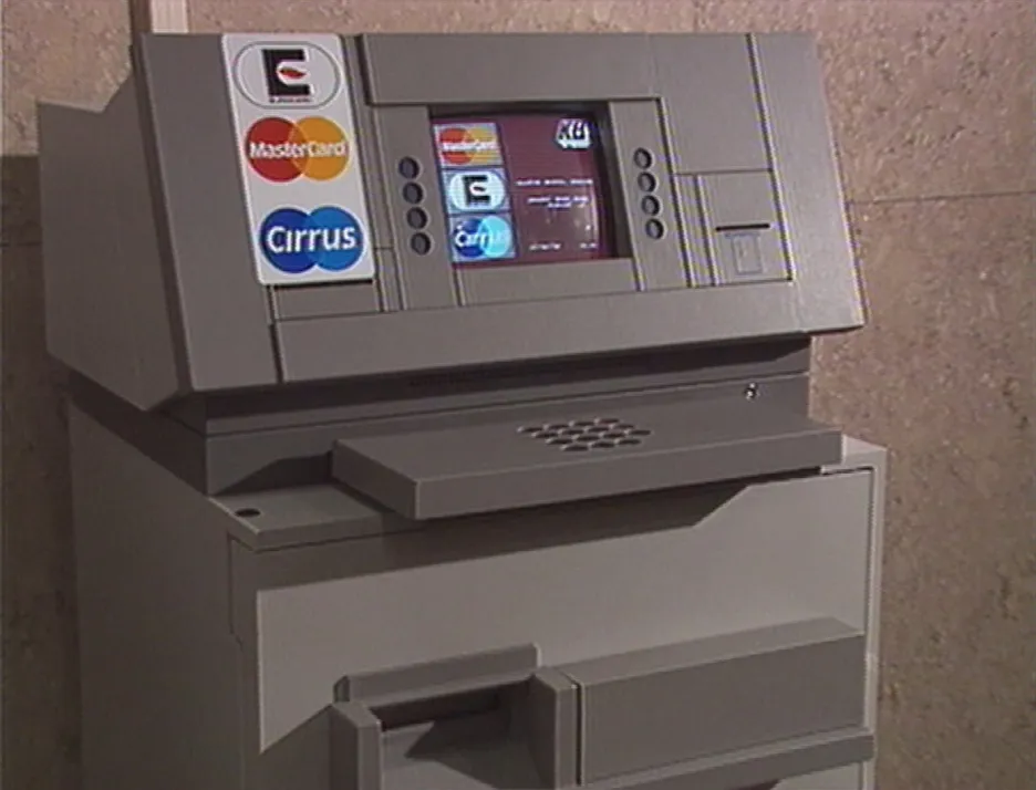 Video Zahájení provozu prvního bankomatu