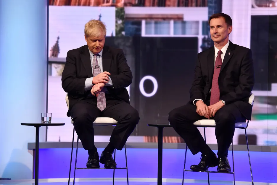 Boris Johnson a Jeremy Hunt při televizní debatě