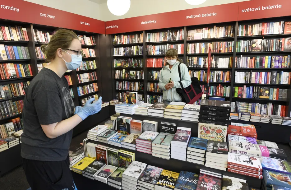 Otevření knihkupectví Kanzelsberger v Praze v době koronavirové krize 