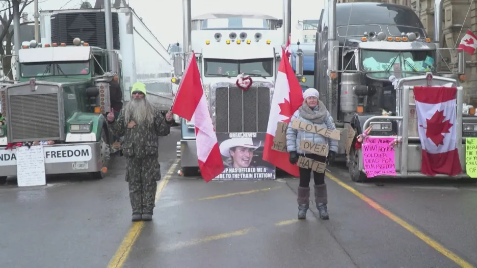 Demonstranti v Kanadě