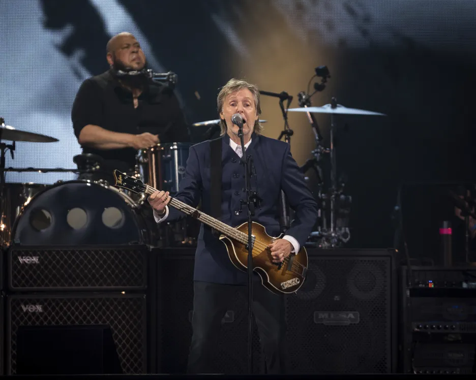 Paul McCartney na narozeninovém koncertě v New Jersey
