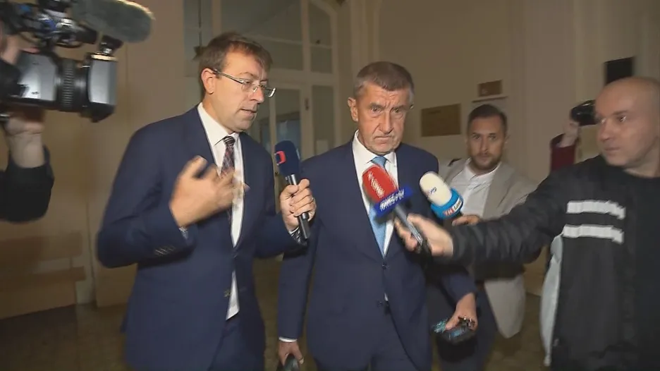 Andrej Babiš obžalovaný v kauze Čapí hnízdo dorazil k soudu