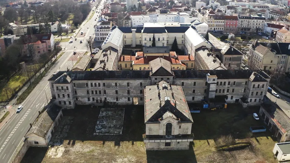 Začala proměna bývalé věznice v Uherském Hradišti