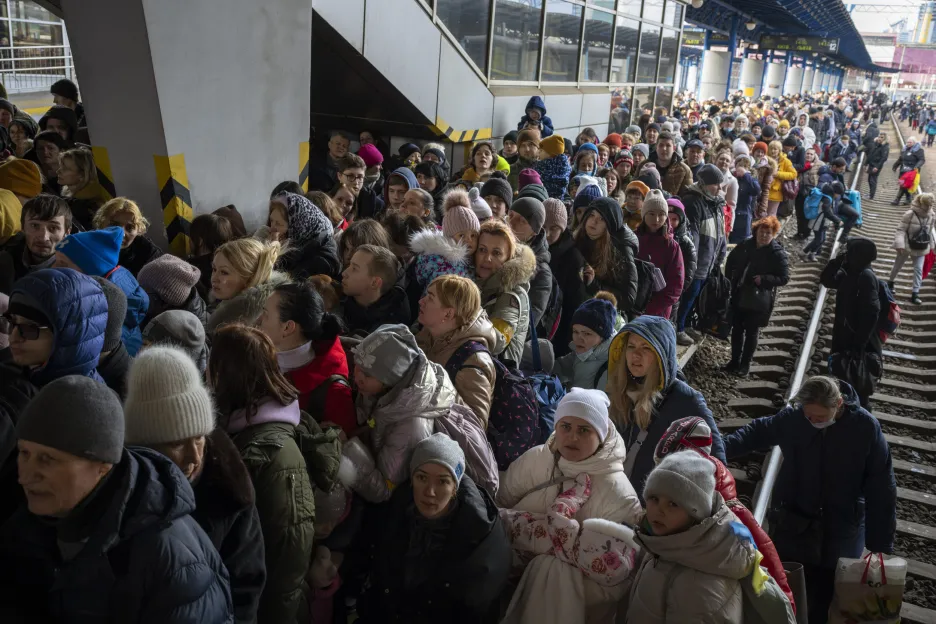 Uprchlíci na nádraží v Kyjevě