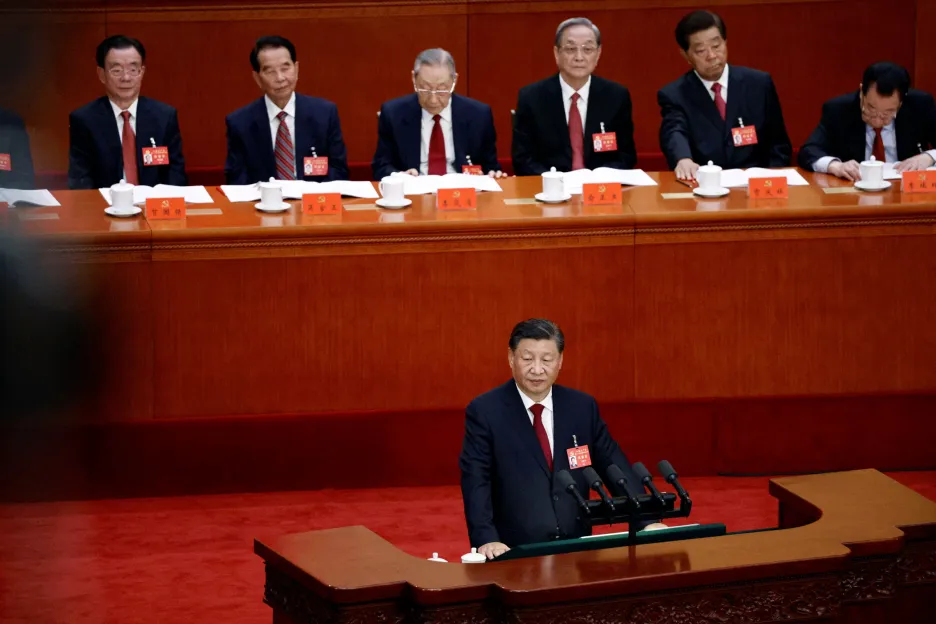 Si Ťin-pching při projevu na úvod sjezdu čínských komunistů