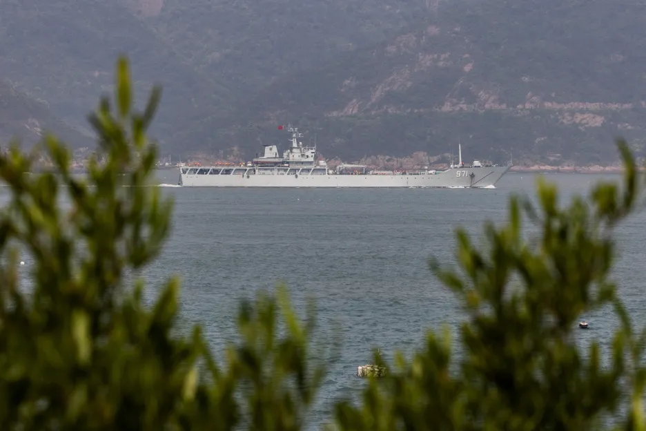 Čínská vojenská loď