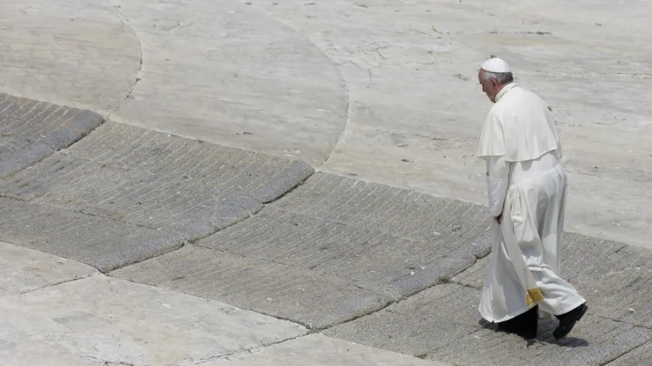 Papež František na Svatopetrském náměstí