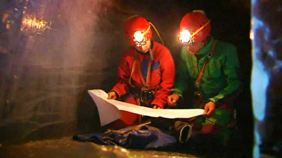 Záchranná akce v jeskyni Riesending-Schachthöhle
