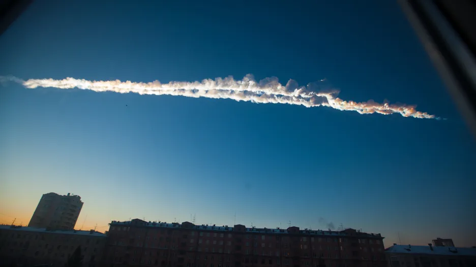 Meteorit nad Čeljabinskem