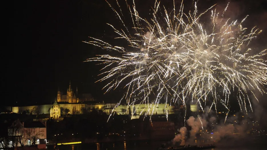Novoroční ohňostroj v Praze