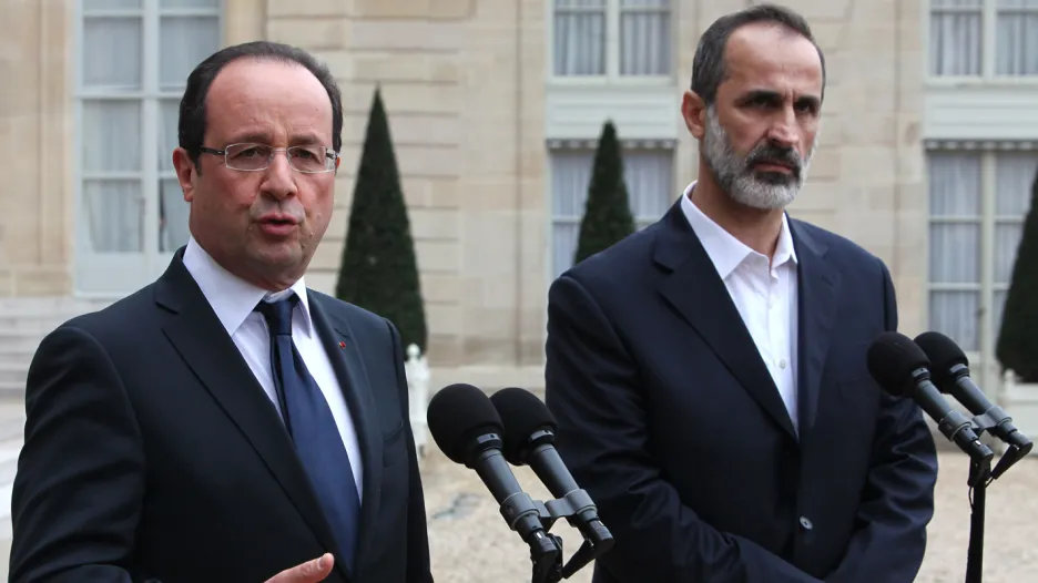 François Hollande a Ahmad Muáz Chatíb