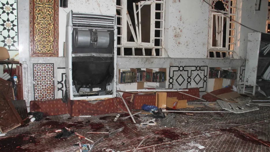 Následky výbuchu u mešity v Damašku