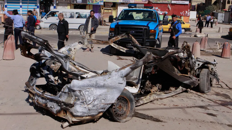 Následky pumového útoku v Bagdádu 19. března 2013