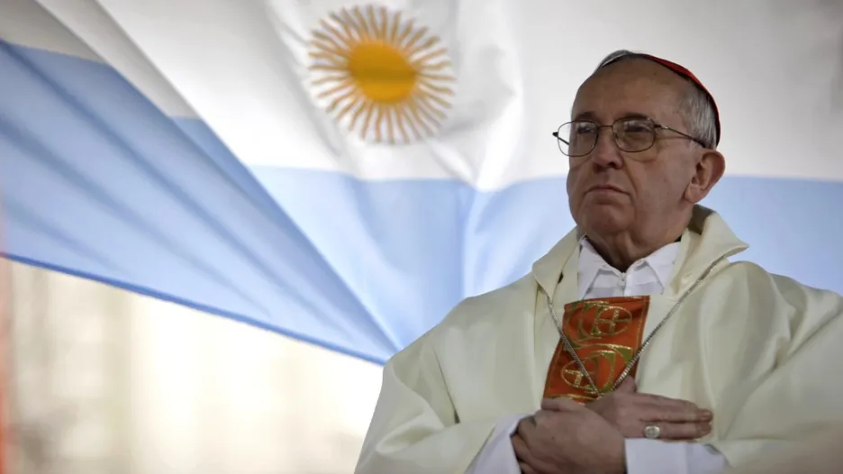 Papežem je kardinál Bergoglio z Argentiny
