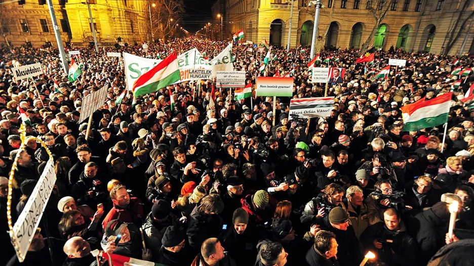 Maďaři vyjádřili podporu Orbánově vládě