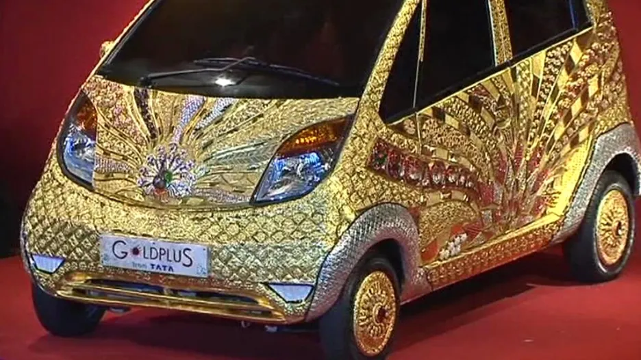 Prezentace zlatého modelu Tata Nano