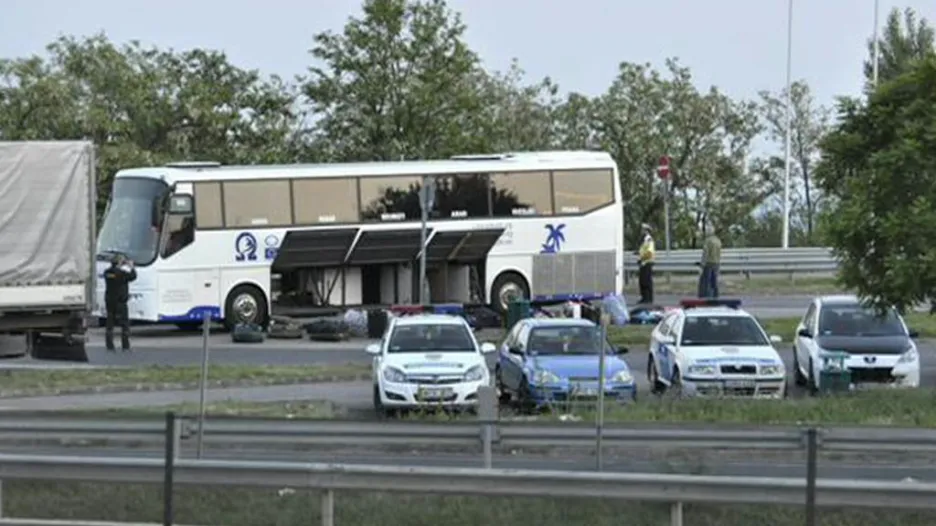 Autobus, ve kterém se údajně našla bomba