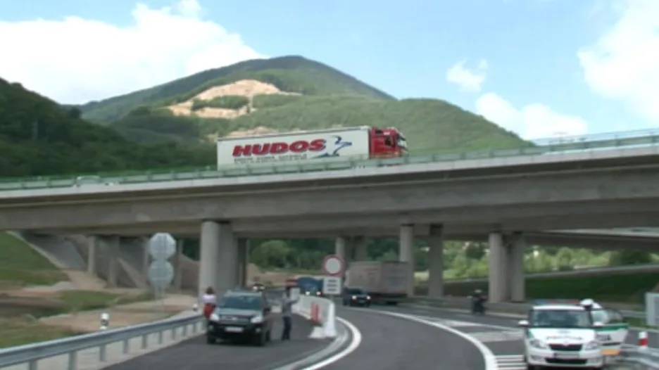 Slovensko otevřelo nový úsek dálnice D1