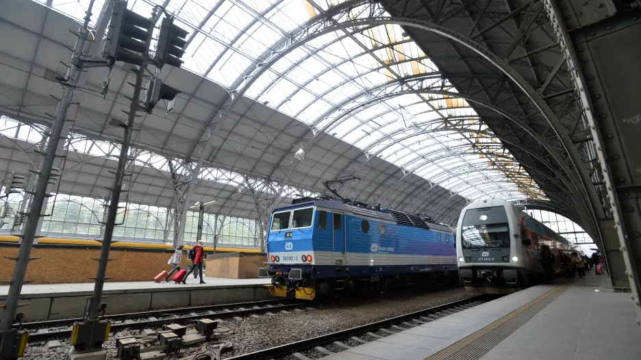 Vlaky na pražském hlavním nádraží