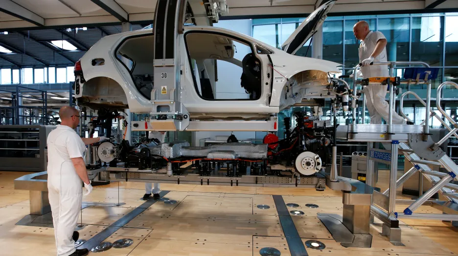 Výroba elektromobilu v drážďanské továrně Volkswagenu