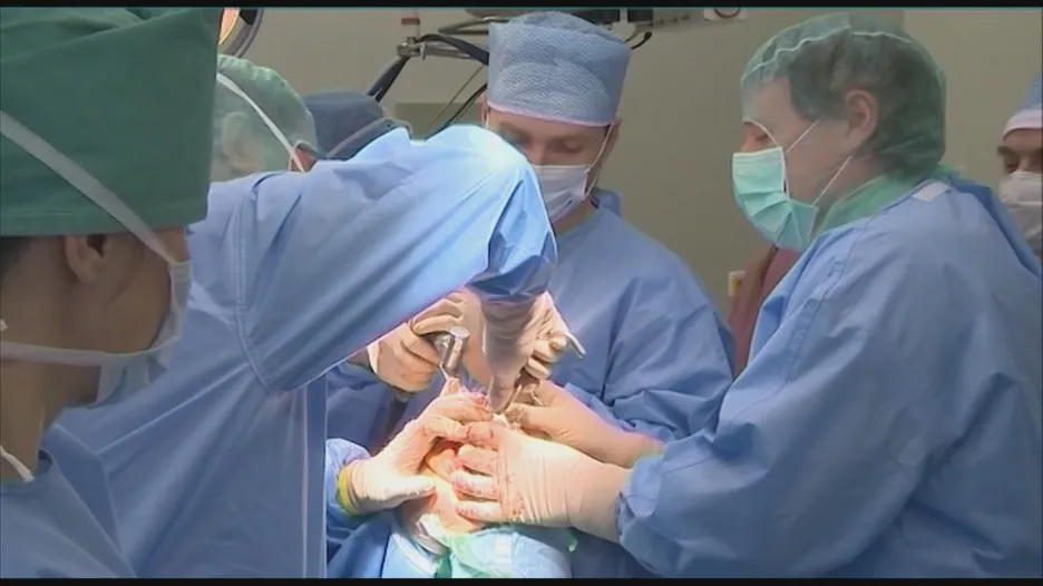 Operace v Krajské nemocnici Tomáše Bati ve Zlíně