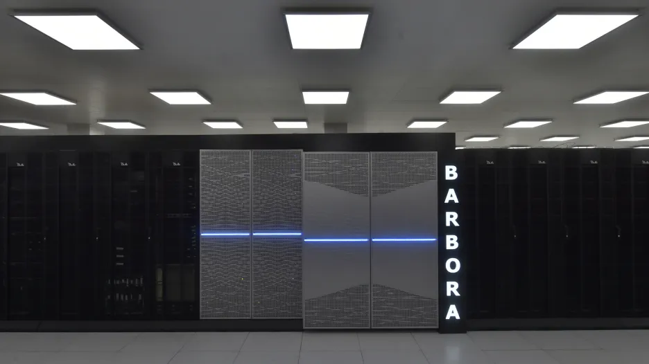 Univerzální superpočítač Barbora