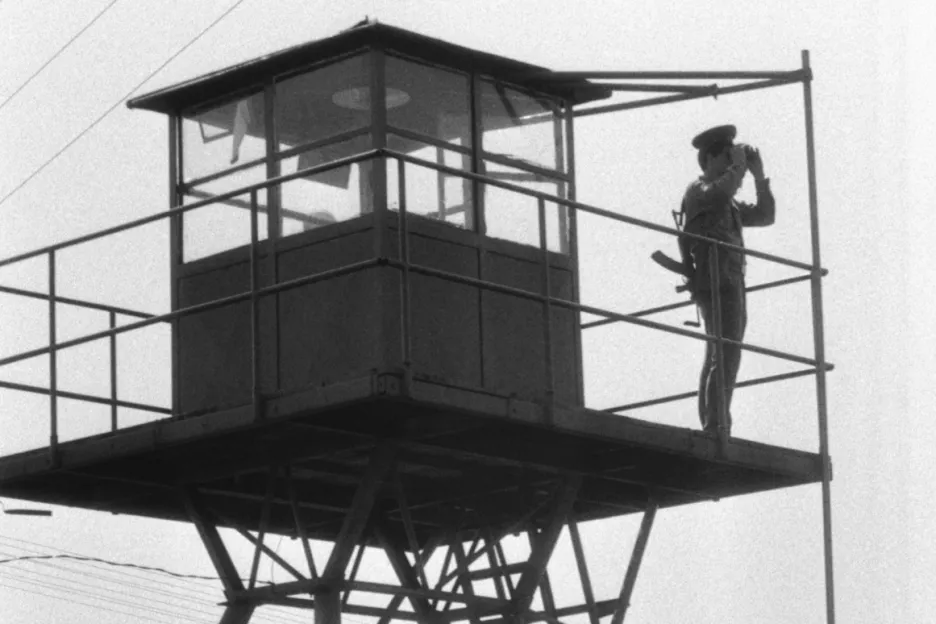 Pohraniční stráž Československa na strážní věži