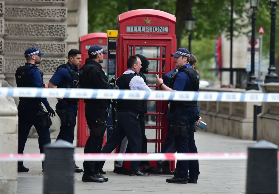 Policie v Londýně zadržela podezřelého muže