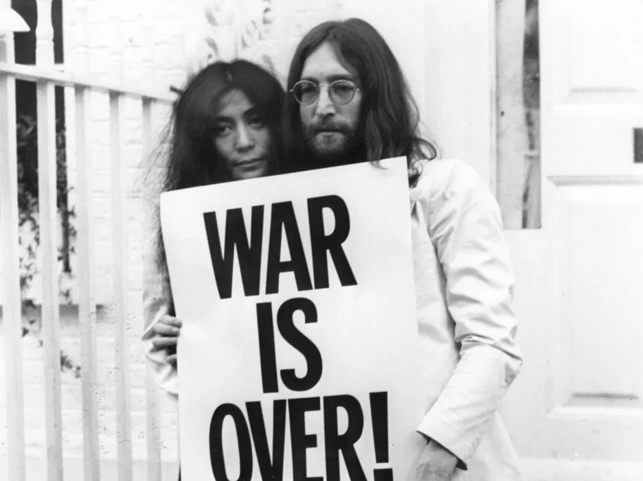 Yoko Ono a John Lennon 