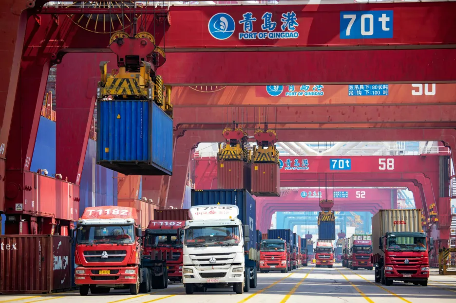 Kontejnery v čínském přístavu