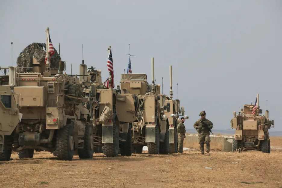 Americký vojenský konvoj v Sýrii