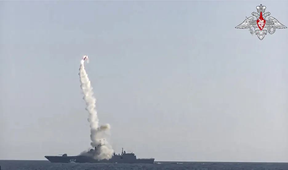 Hypersonické střela Zirkon (na snímku test z 19. července)