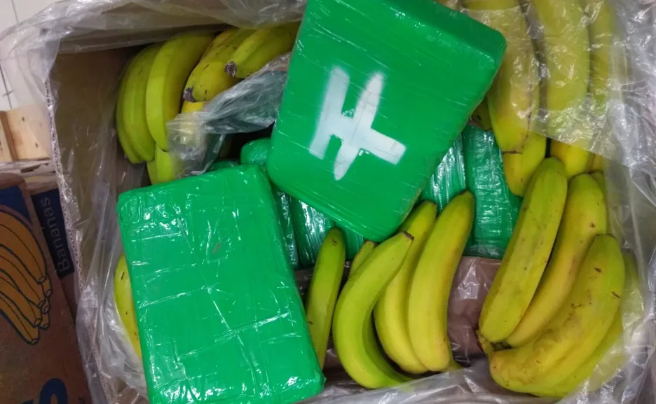 Kokain objevený v bednách s banány v českém supermarketu