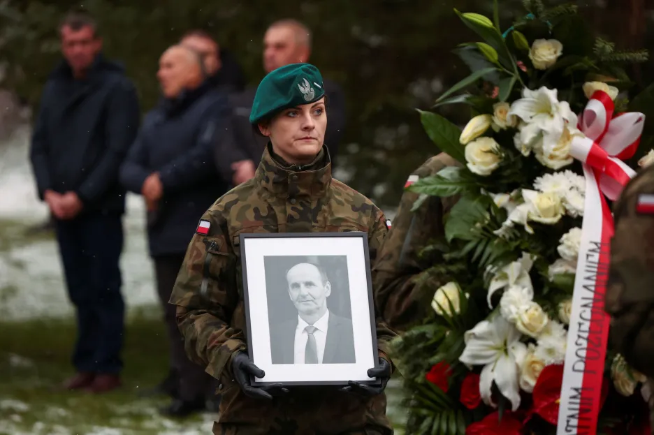 Pohřeb první oběti dopadu rakety v polském Przewodówě