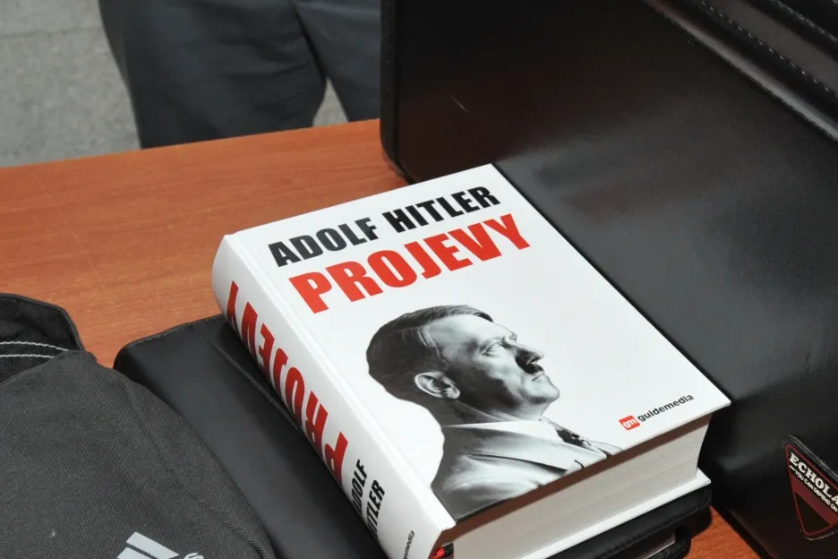 Sporná kniha Adolf Hitler: Projevy