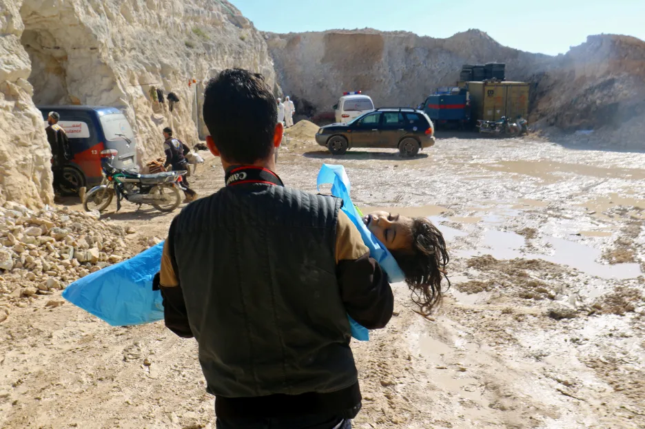 Dětská oběť údajného chemického útoku v Idlibu