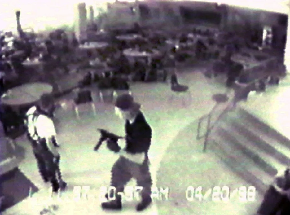 20 let od střelby na střední škole v Columbine