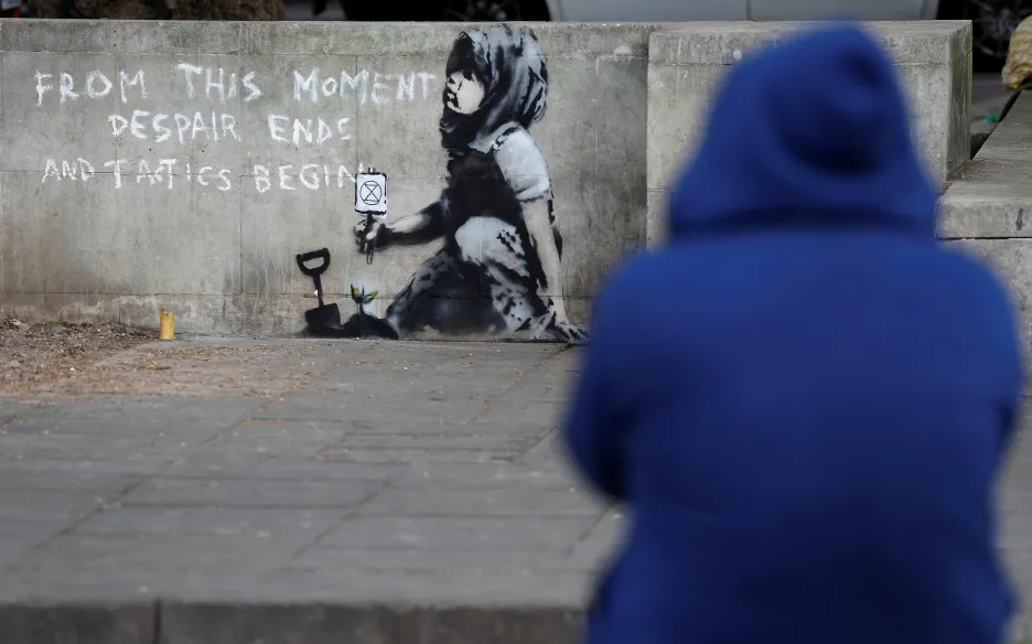 Dílo na podporu ekologických aktivistů, které zřejmě vytvořil Banksy