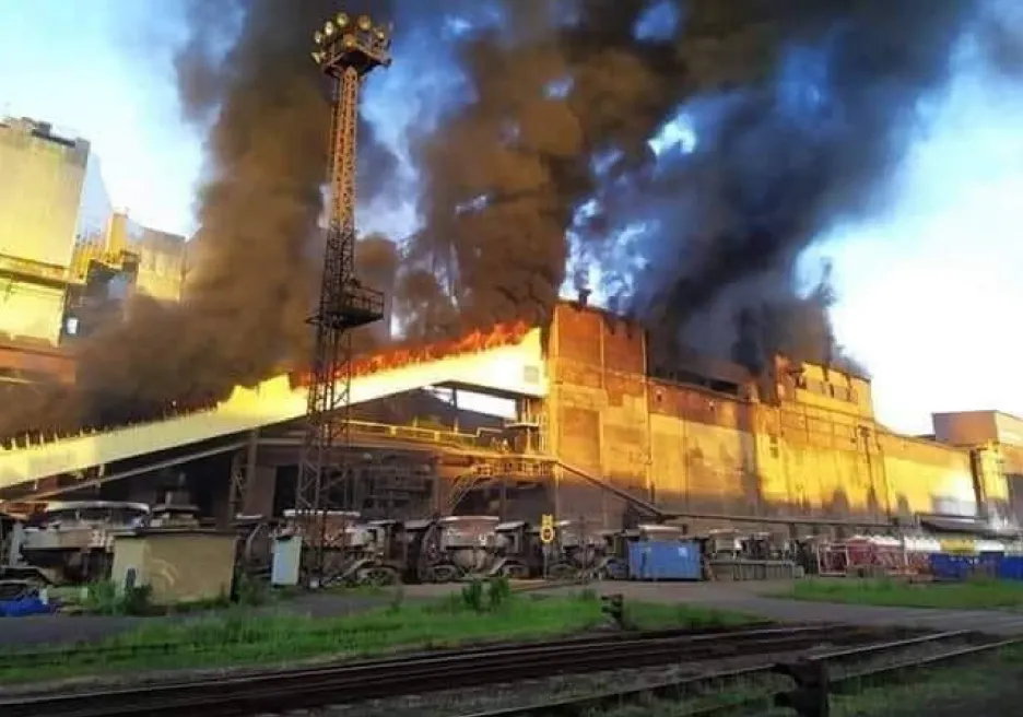 Požár střechy v hutním podniku ArcelorMittal v Ostravě