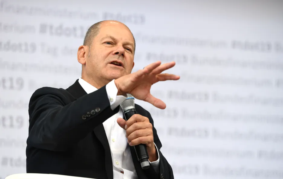 Německý ministr financí Olaf Scholz je připraven podpořit chřadnoucí ekonomiku veřejnými prostředky