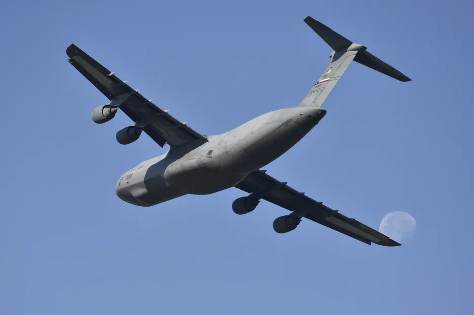 V Mošnově přistál americký transportní letoun C-5 Super Galaxy