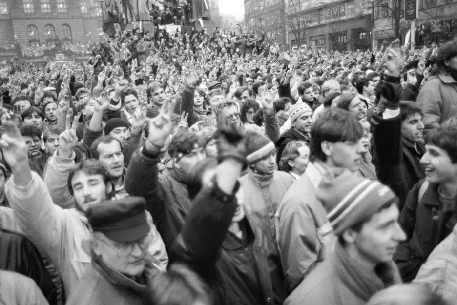 Spontánní demonstrace 20. listopadu 1989