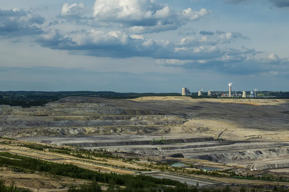 Polský hnědouhelný důl a elektrárna Turów