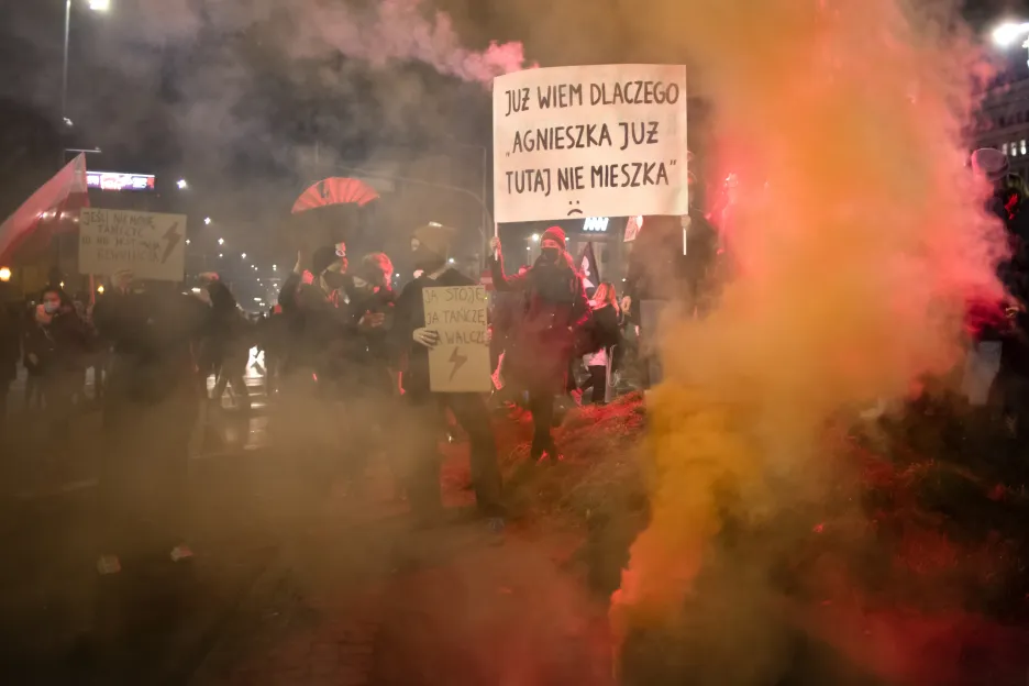 Policie použila proti demonstrantům slzný plyn