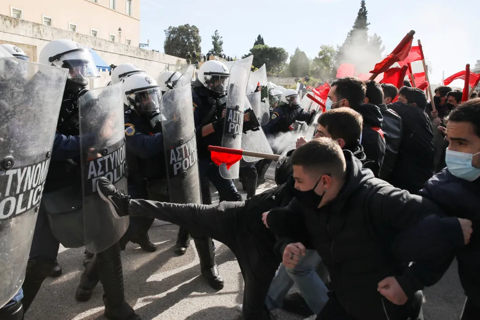 Protest proti zákonu o přítomnosti policie na univerzitách