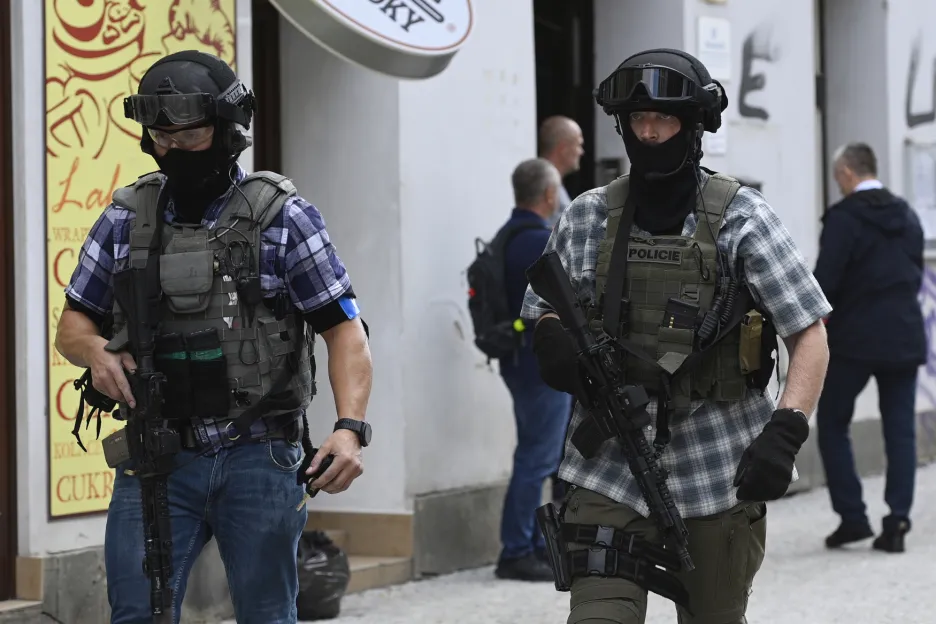 Zásah policistů v Praze na Vinohradech