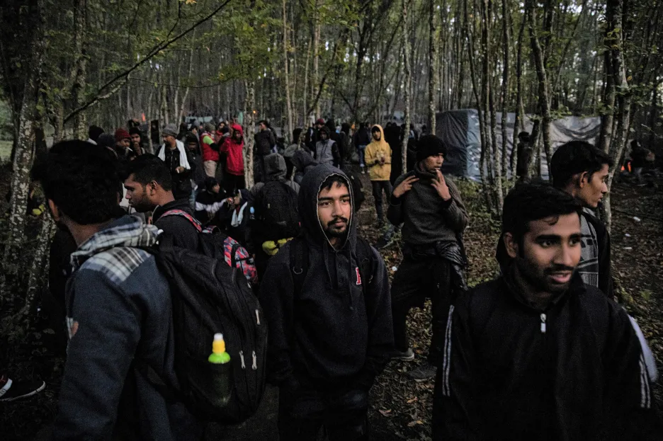 Běženci u bosensko-chorvatské hranice před nelegálním vstupem do EU