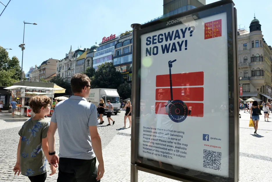 Regulace elektrických vozítek segway v centru Prahy